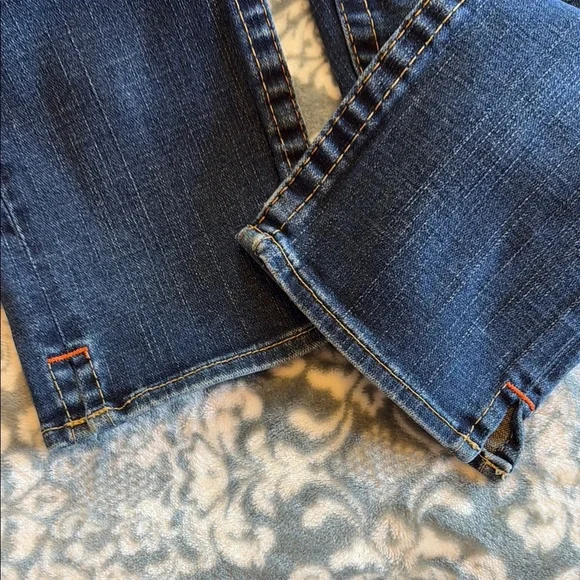 True Religion Women's Dark Distressed Blue Jeans - Picture 5 of 11